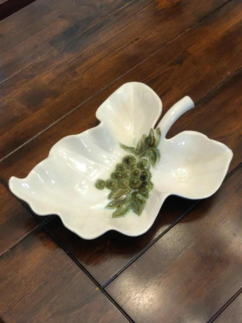 Hull Pottery Vintage Ceramic Grape Leaf Serving Dish Pattern Tokay Tuscany